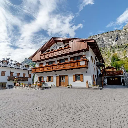 Ciesa Padon شقة روكا بييتوري